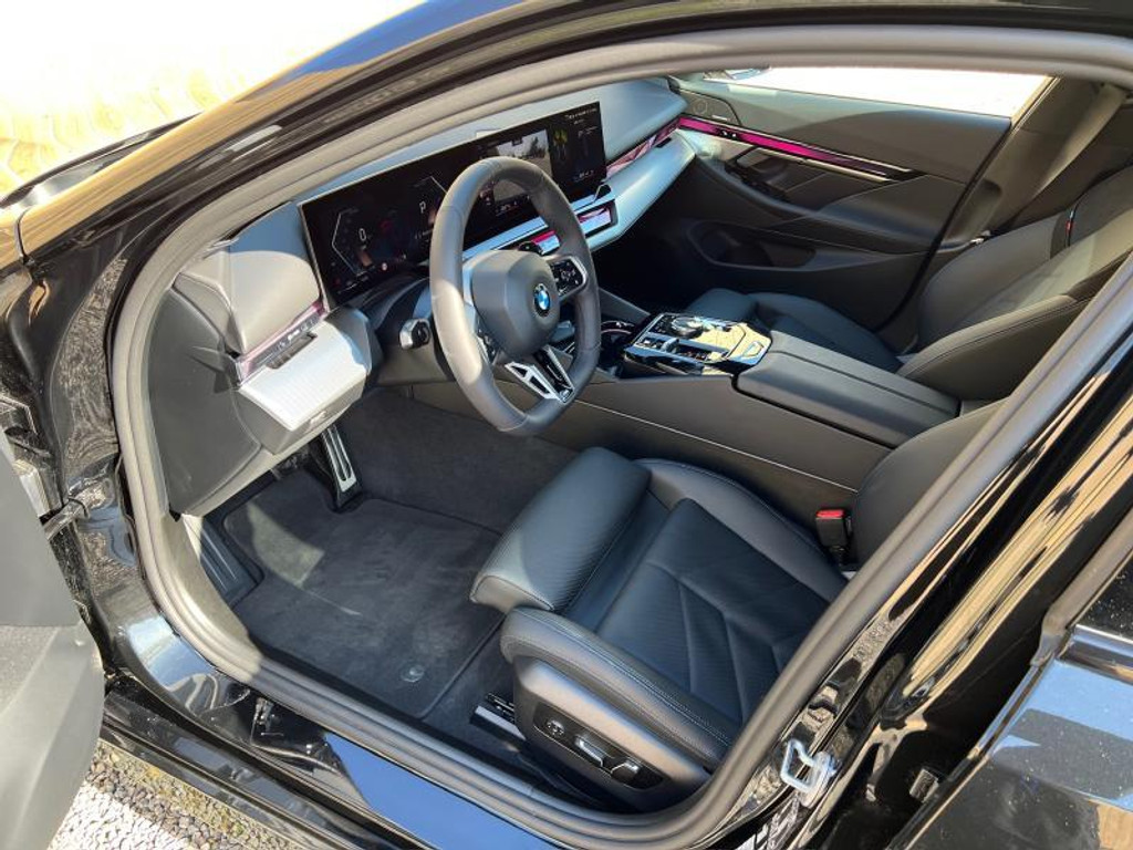BMW 5 Serie 520 M SPORT 52950840-4.jpg | Autocenter Hein