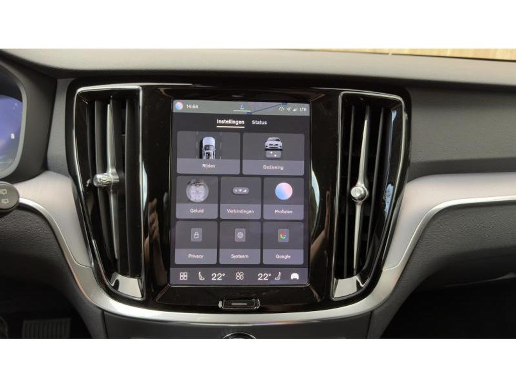 Volvo V60 Essential 57388233-3.jpg | Autocenter Hein
