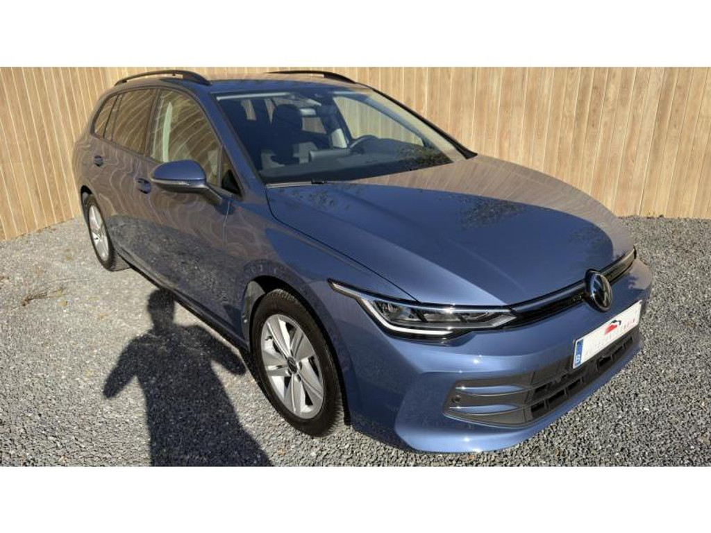 Volkswagen Golf VIII Life FACELIFT 57391030-3.jpg | Autocenter Hein